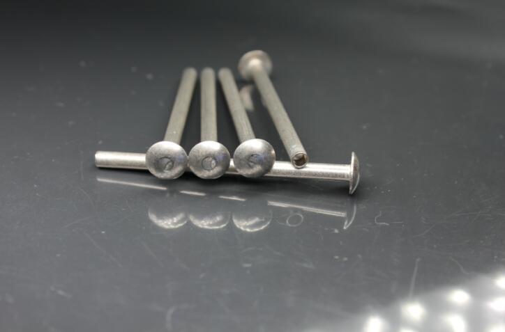 不銹鋼中空鉚釘怎么鉚接？他被運用到那個行業？